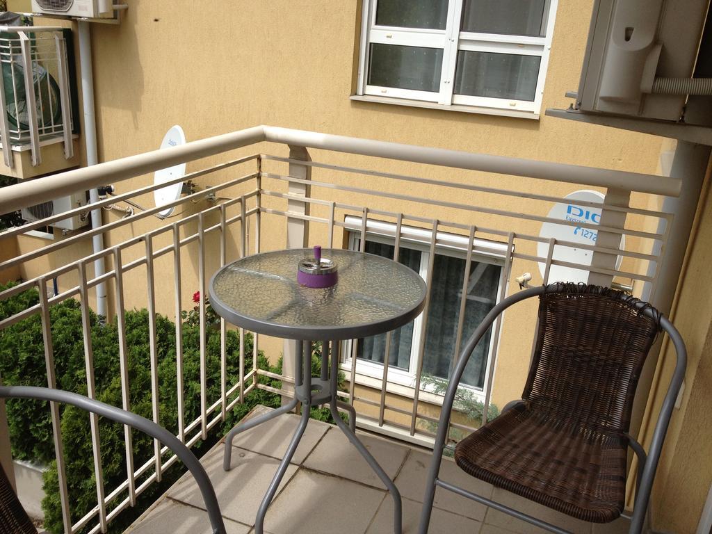 Yuliya Apartment Hévíz Exteriör bild